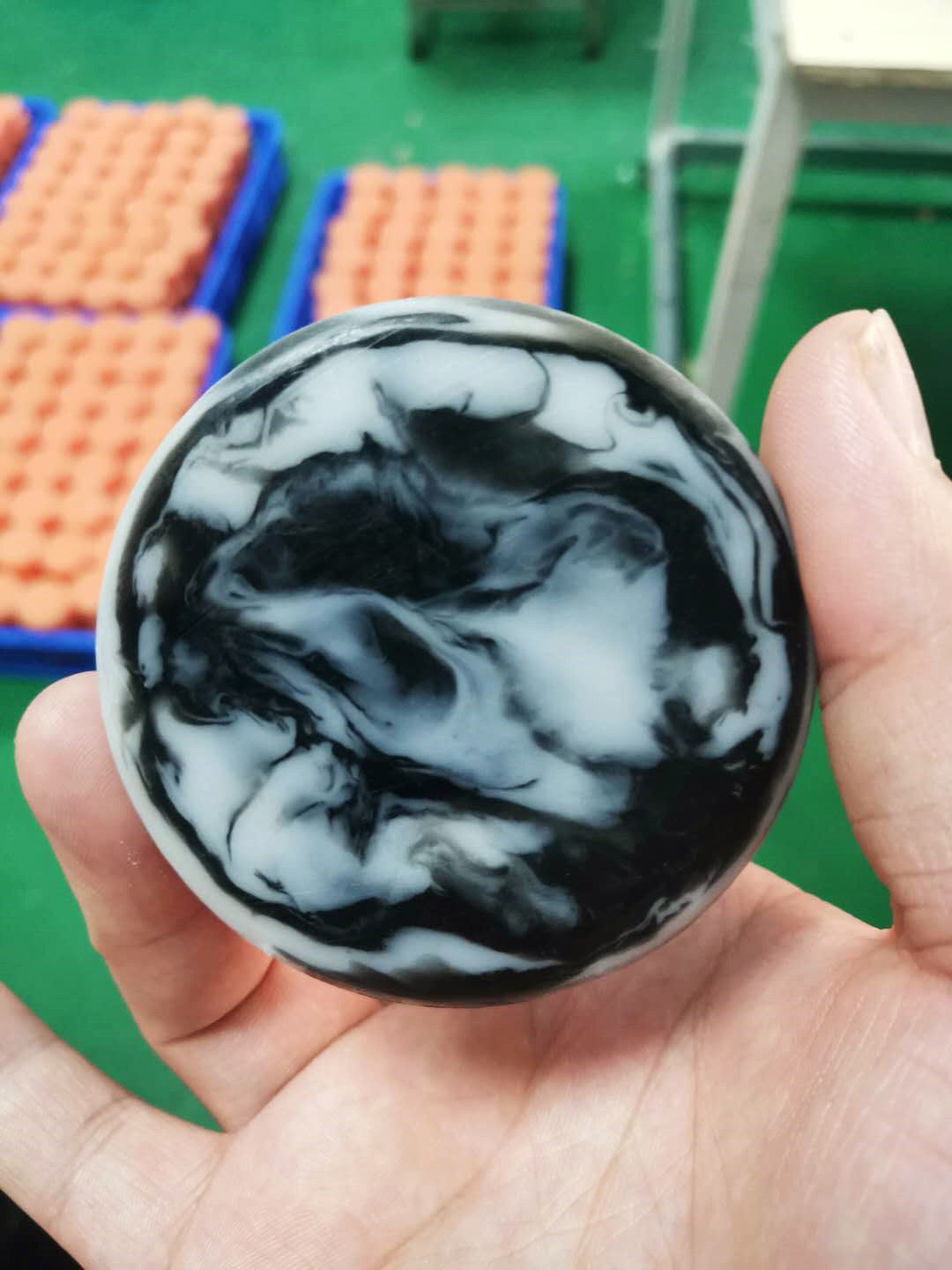 Volcanic Mud Slimming Essential Oil Cleansing Bath Mineral Mud Bath Handmade Soap
