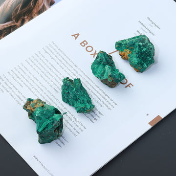 Wholesale Natural Malachite Raw Stone Ore Standard Energy Stone